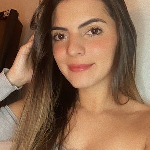 Meet your Posher, Ana maria